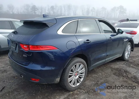2018 Jaguar F-Pace 30T Portfolio from USA, damaged, VIN SADCN2GXXJA322013